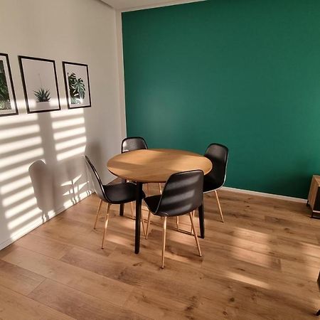 צ'סטוצ'ובה Apartament W Centrum מראה חיצוני תמונה
