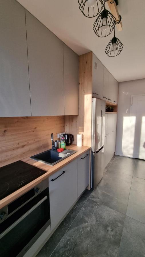 צ'סטוצ'ובה Apartament W Centrum מראה חיצוני תמונה