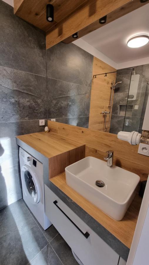 צ'סטוצ'ובה Apartament W Centrum מראה חיצוני תמונה
