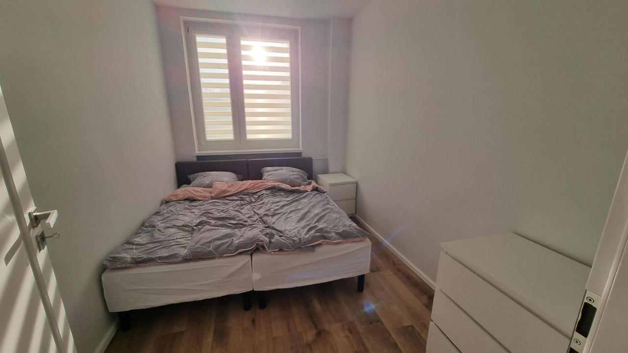 צ'סטוצ'ובה Apartament W Centrum מראה חיצוני תמונה